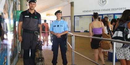 Guarda Nacional Republicana desenvolveu ação de fiscalização nas Piscinas Municipais de Vendas Novas.