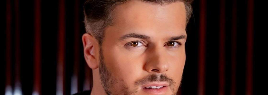 Mickael Carreira web