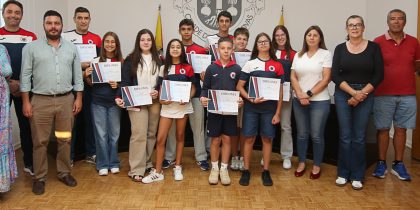 Município distingue atletas da Associação de Taekwondo de Vendas Novas