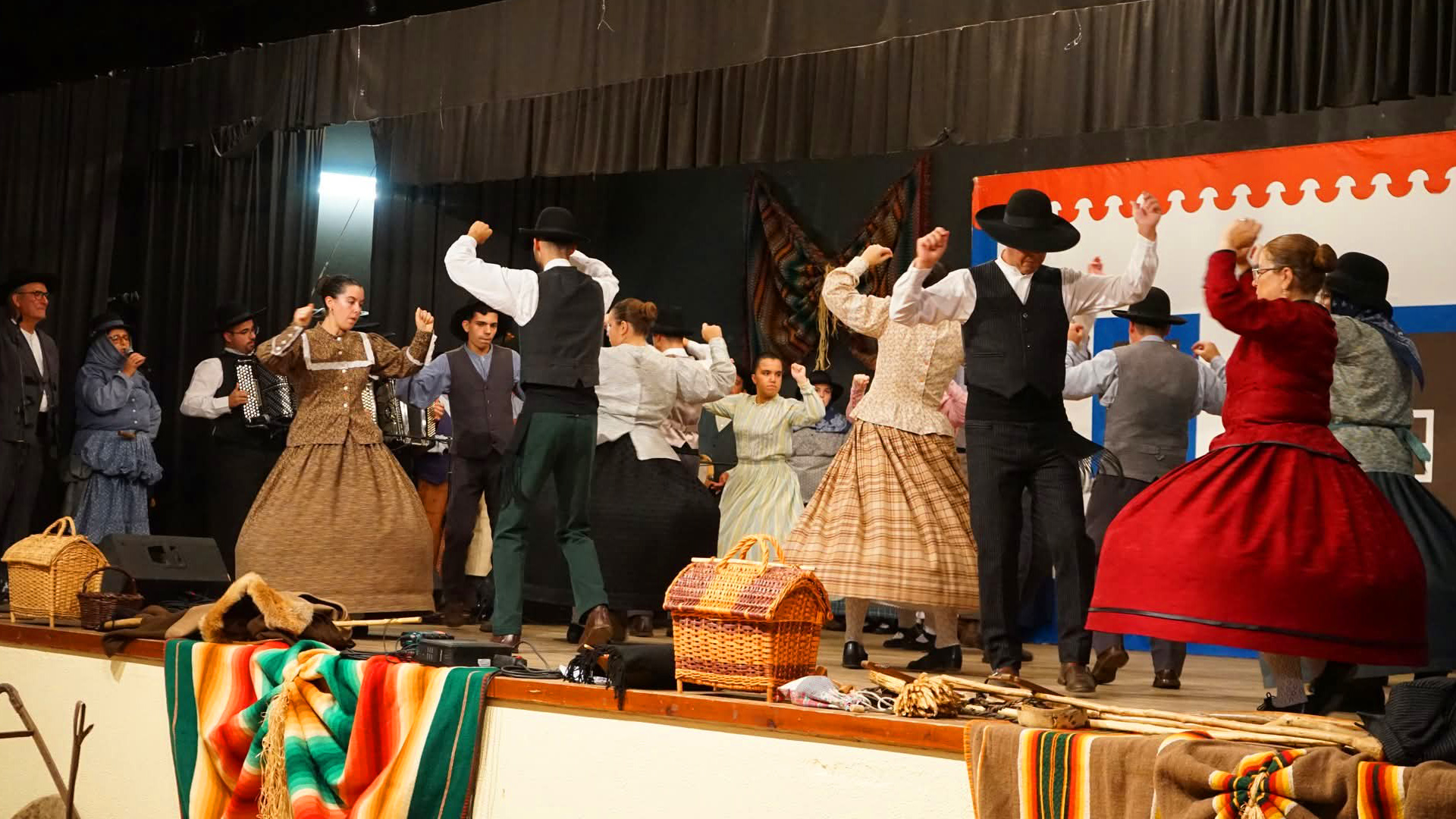 39º Aniversário do Grupo de Danças e Cantares os Pioneiros de Vendas Novas