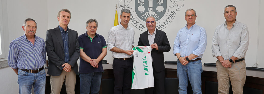 Município recebeu Federação Portuguesa de Atletismo e Associação de Évora em reunião de tr...