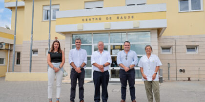 Município reúne com Presidente da ULSAC e aborda falta de médicos no Centro de Saúde